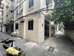 Oto vào nhà- Căn Góc 2 mặt ngõ- 37m2*4 tầng 13.9 tỷ Mặt tiền 5-7m- Phố Vương Thừa Vũ- Quận Thanh Xuân.