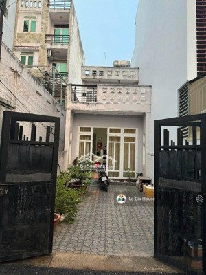 nhà mt đường số bình trưng tây
dt 98m2 ngang 4.5 nở hậu tài lộcnhà 2 tầng 2 pn, 2wc