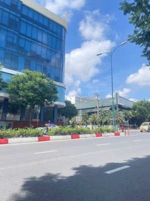 bán đất 2 mặt tiền hẻm xe hơi gần lê văn việt 92m2 xây cao tầng chỉ 5,7 tỷ