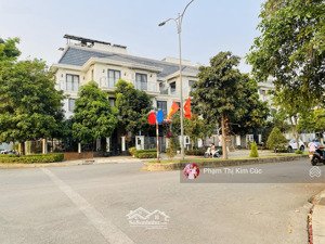 nhà phố góc 2 mặt tiền 160m2 full nội thất đẹp 4pn - 5wc giá 37 triệu bao phí quản lý