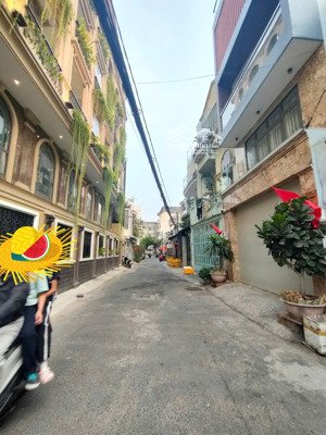 hẻm nhựa 6m thông bigc thoại ngọc hầu - 44m2 -5.5 tỷ - 2 tầng tiện k.doanh