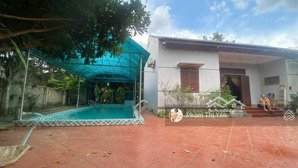 bán nhà vườn nghỉ dưỡng tại lương sơn. view thoáng có sẵn nhà + bể bơi. dt 983m/100m ont