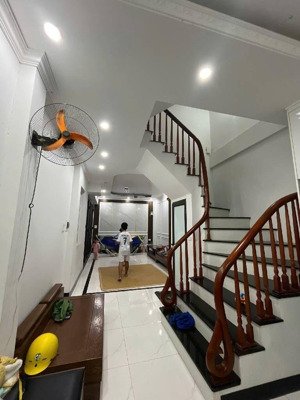 trung tâm nam từ liêm,50m ra ô tô, gần phố , nhà đẹp ở luôn. giảm chào 178tr