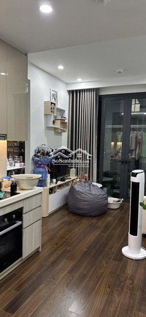 bán gấp căn hộ 2pn, 2wc full đồ tại masteri west heights d,giá 6,67 tỷ, 61,7m2.tuấn 