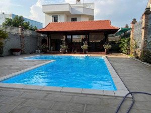biệt thự vườn + hồ bơi đường 102 lã xuân oai - 22 tỷ