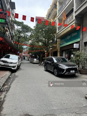 bán nhà pháo đài láng ô tô tránh, vỉa hè, kinh doanh, sát phố 137m2 x 5t x mt 8m giá 420tr/m2 tl