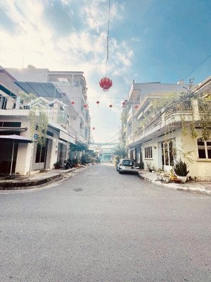 bán nhà mặt tiền đường số khu tên lửa, gần quận 6, eaon mall bình tân