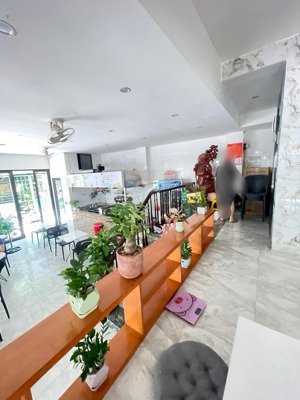 bán nhà mt bế văn đàn ngang 10m