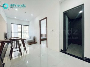 căn hộ 1 phòng ngủ, diện tích lớn, ban công lớn - gần ngã tư hàng xanh, bến xe miền đông - mới xây