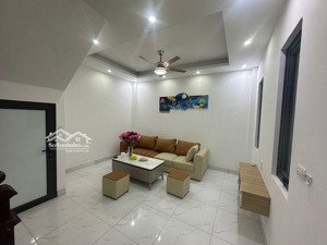 phúc lợi - lô góc - mặt tiền rộng - 42m x 5 tầng - ngõ nông - yên tĩnh - tiềm năng