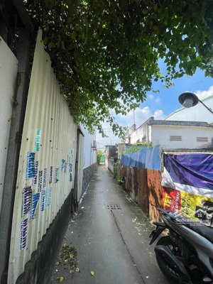 nhà nhỏ 33m2 sổ hồng riêng xã phạm văn hai