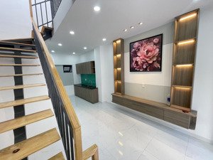 nhà mới hẻm ô tô hà thanh, ngay gần chơ đầm, nha trang | 2p/ngủ ngay trung tâm chỉ 2 tỷ 950tr