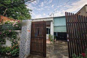 bán nhà cạnh khu công nghệ cao, 171m2, ngang 8m, chỉ 4.x tỷ