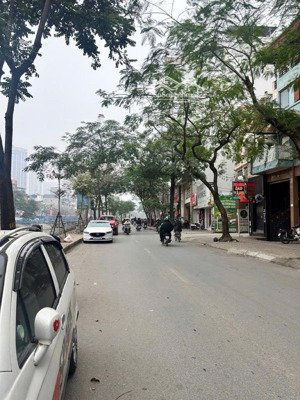 cần bán gấp nhà mặt phố vũ tông phan, vỉa hè rộng, giá rẻ, 300m2 4t, giá 120 tỷ