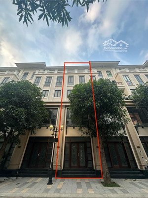 duy nhất 1 căn thời đại full nội thất hiếm hoi còn sót lại giá hơn 9 tỷ