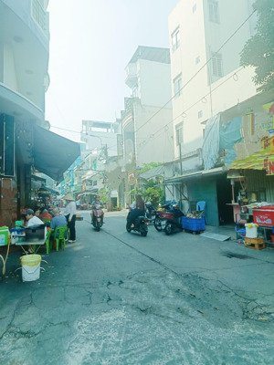 nhà đẹp ngang gần 6m dài 10m xây, 4 tầng btct với 5pn