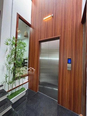 bán toà căn hộ 4.5 tầng. doanh thu hơn 50tr/thg. ngay sát nguyễn văn thoại -gần biển chỉ 16.4 tỷ