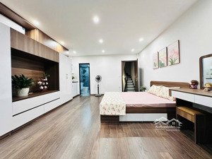 bán nhà phú thượng, tây hồ, 5 tầng sẵn ở đầy đủ nội thất. tiện ích xung quanh đầy đủ