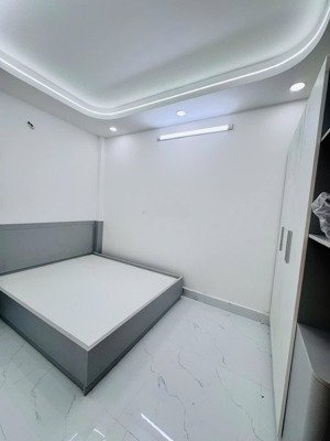 nhà đẹp tại tl29,hẻm oto thoải mái,4x12m,3pn-3wc,nội thất đầy đủ,giá 4tỷ250.