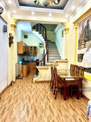 bán nhanh nhà nguyễn khang - cầu giấy . dt: 30m2 x 5 tầng, ô tô cách 15m, giá 9,69 tỷ