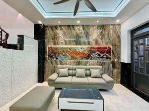 nhà đẹp tl27 - ngay chợ cầu đồng, ngã tư ga 1 lầu 2pn, 3wc giá: 4.5 tỷ còn bớt