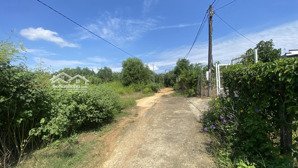 đất chính chủ 2 mặt tiền đường bê tông ra quốc lộ 20