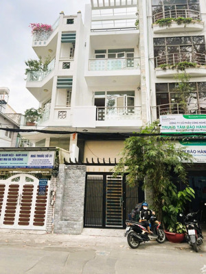 bán nhà hẻm xe hơi đương trần quang khải quận 1, dt: 4x10m, 4 tầng, dòng tiền 42tr/th, chỉ: 8.8 tỷ