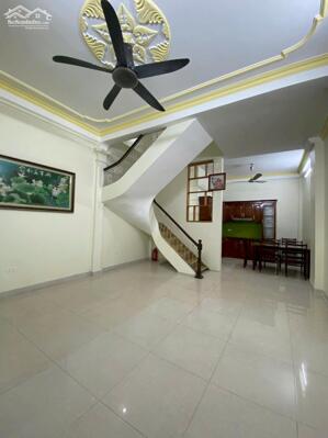 Cho thuê nhà riêng ngõ 105 Bạch Mai, Hai Bà Trưng 40m x 3T FULL ĐỒ giá 11 triệu