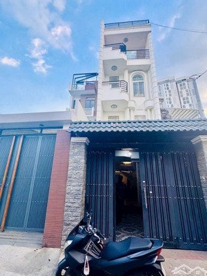 nhà mặt tiền kinh doanh đường số 6 - gần quốc lộ 13 - hiệp bình phước - đối diện vạn phúc city.