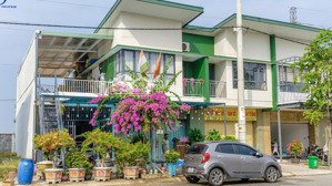 căn shophouse 80m2 giá 1,7 tỷ oasis city