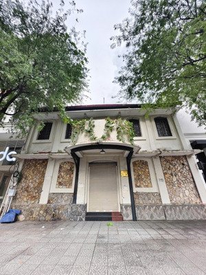 ngang 12m - sử dụng hơn 400m2 - view vàng phường bến nghé - số 3 thi sách, quận 1.!