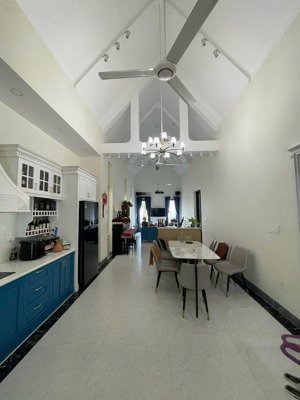 bán căn biệt thự gần công viên nhiệt đới kdc hùng vương