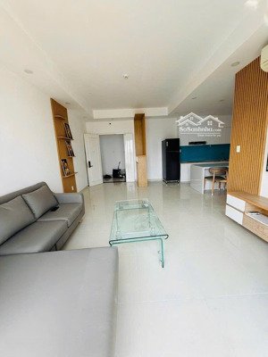 cho thue căn 3pn 2wc 103m2 đầy đủ nội thất ở liền, giá 20tr/thang lh gặp tài