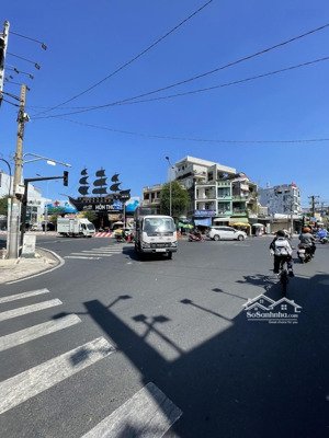 nhà hxh - giáp etown cộng hoà - 60m2 - 5tầng - giá 9,3tỷ - lh mr toản