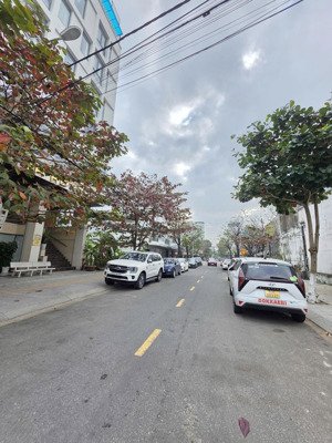 đường ngô quang huy 7.5m, gần hồ nghinh, cách biển 300m 90m2 5*18 xây 9tầng chỉ 14tỷ