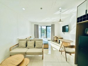 cho thuê căn hộ studio mới 100%, view sông, ban công phòng siêu rộng, trường sa q3, máy giặt riêng