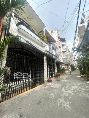 khu vip tô hiệu tân phú 5pn 70m2 trung tâm tân phú thuận tiện di chuyển mọi nơi nhỉnh 8tỷ