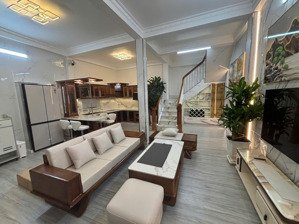 bán gấp nhà q.10 - full nội thất cao cấp, dt 4x8m, 4 tầng, 4pn, 4wc - chỉ 9,6 tỷ