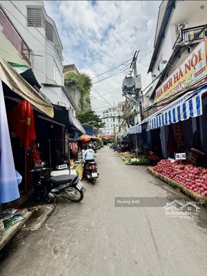 ngay chợ hoàng hóa thám - hẻm xe tải thông 8m - cho thue có dòng tiền sẵn