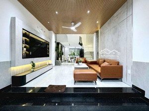 3 tầng q7- nhà đẹp tặng nội thất - 72m2 - an ninh - chỉ hơn 8 tỷmô tả:_ kết cấu : 1 trệt 2 lầu.