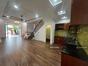 cần bán nhanh căn nhà 3 tầng đường thanh lương 22- nhà đầy đủ nội thất gần cầu hoà xuân