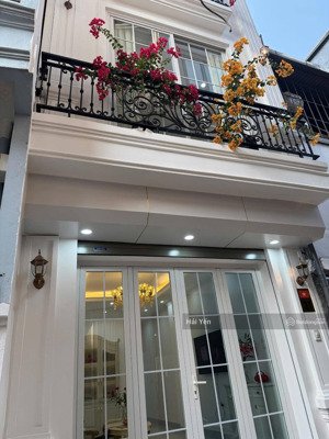 bán nhà cầu giấy, ô tô qua nhà. dt 38m2 x 7 tầng thang máy, nhà siêu đẹp, giá 13,8 tỷ