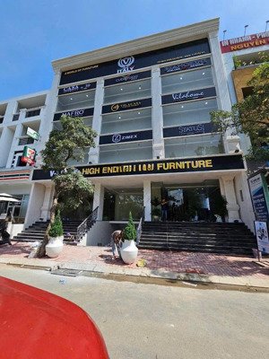 cho thuê 3 căn nhà liền kề 15x20m nguyễn hữu thọ giá 11.000 usd (~286 triệu/tháng)