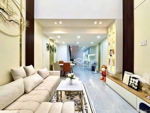 nhà 5 tầng, 4x15m. mặt tiền thích bửu đăng, p1, gò vấp. chỉ hơn 8 tỷ. tặng full nội thất cao cấp.