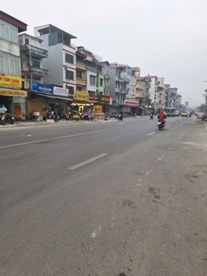 b.án nhà pháp vân -56m - 6 tầng - thang máy -gara oto - mt rộng - gi.á tốt hơn 10.xxđ