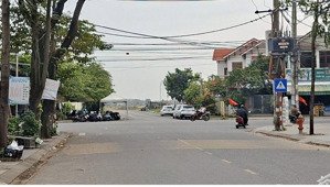 bán nhà c4 mt cao hồng lãnh.gần làng đại học.sát mai đăng chơn