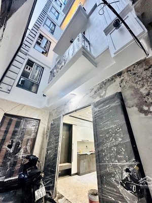 bán gấp - tòa chdv khúc thừa dụ - cầu giấy 45m2 - 11 phòng full đồ - 2 thoáng - gần ôtô - hơn 13 tỷ