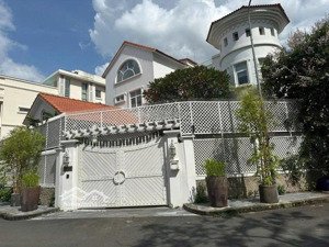 biệt thự 1.300m2 ngang 25m trực tiếp sông sài gòn chỉ 115 tỷ