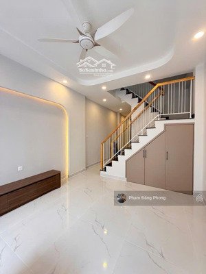 ngay ba vân - hẽm nhựa xe hơi thông - 56m2 vuông a4 - nhà 3 tầng đẹp lung linh mua ở ngay - 8.9 tỷ