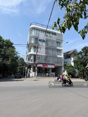 cần bán nhà góc 2 mặt tiền đường hoàng việt q.tb (dt 21mx18m) - hầm 8 tầng - hđt 250tr giá 75 tỷ